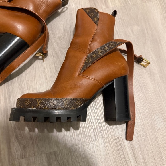 Louis Vuitton Star Trail Monogram Leather Boots - Picture 7 of 11